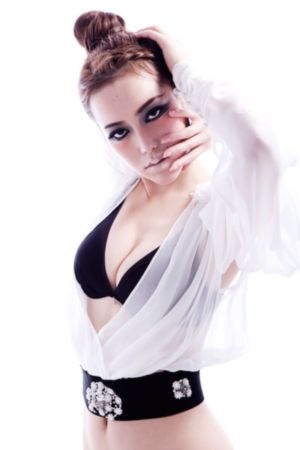 丝袜美女透明内裤久久国产_BD韩语电影免费在线