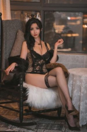 宫部凉花av一区二区_JVID性感写真