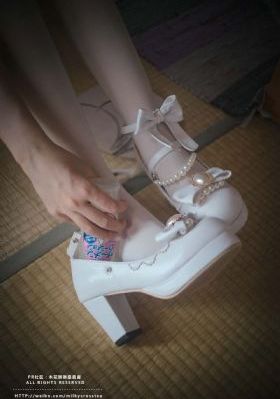 人无娇妻久久持久久_超清免费观看视频